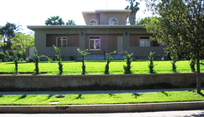 diseño de jardines de casas en california